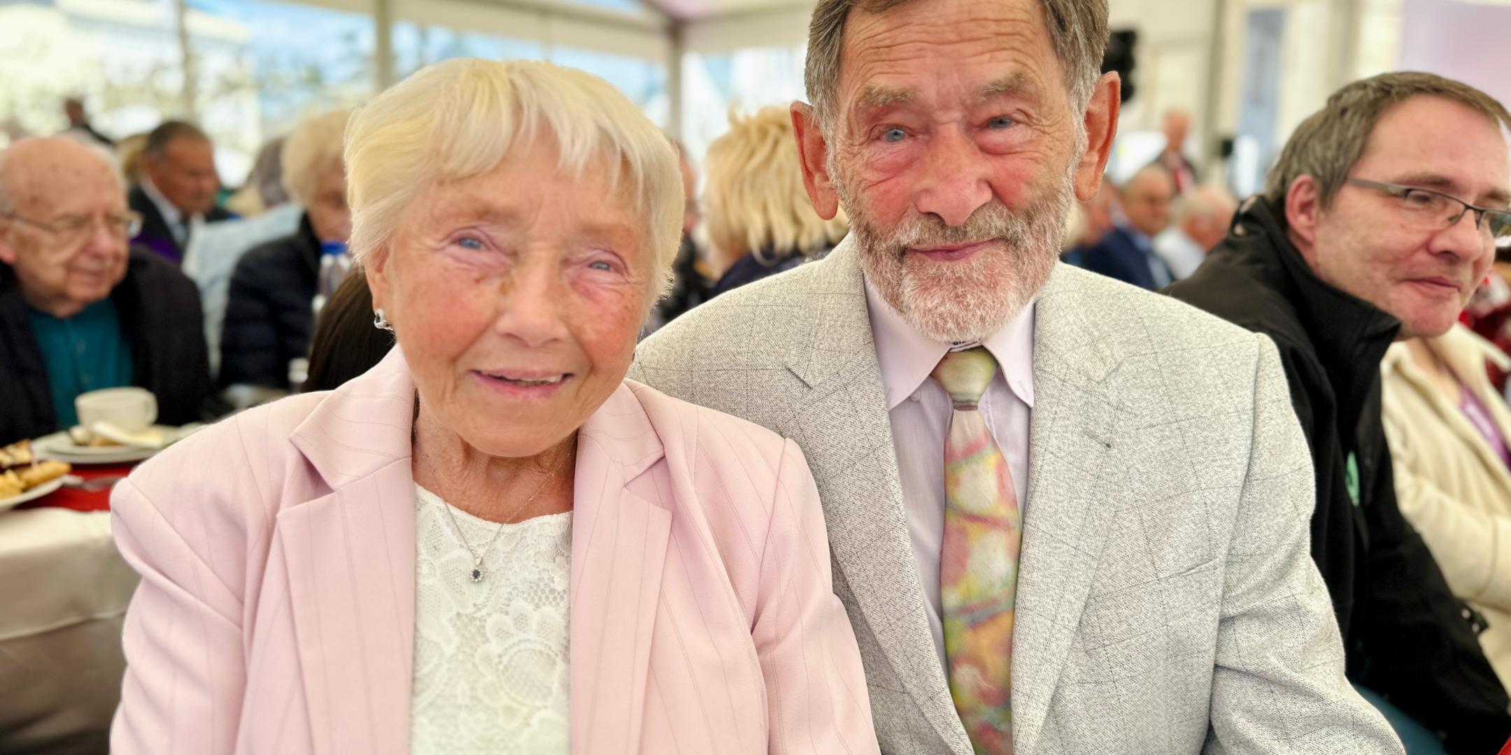 Therese und Hermann Josef Jost aus Wadern feiern diamantene Hochzeit (c) Inge Hülpes, Bistum Trier Therese und Hermann Josef Jost aus Wadern feiern diamantene Hochzeit